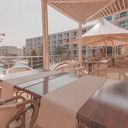 Boho 4 Pools 10min To The Διαμέρισμα Μπουργκάς