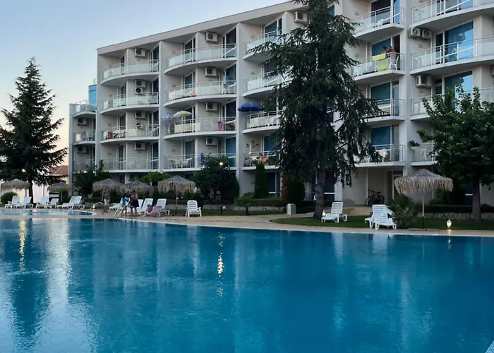 Boho 4 Pools 10min To The * ブルガス